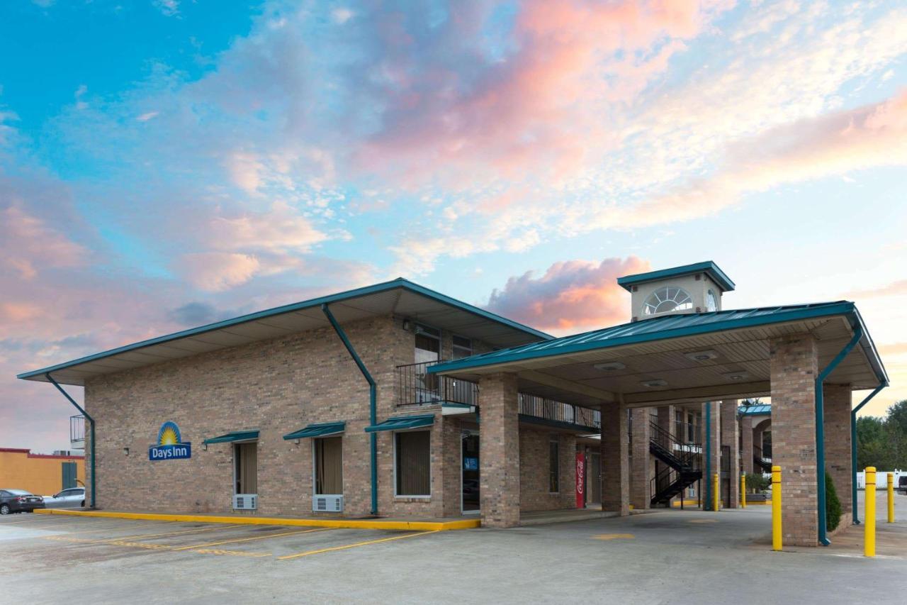 Days Inn By Wyndham Forest Buitenkant foto